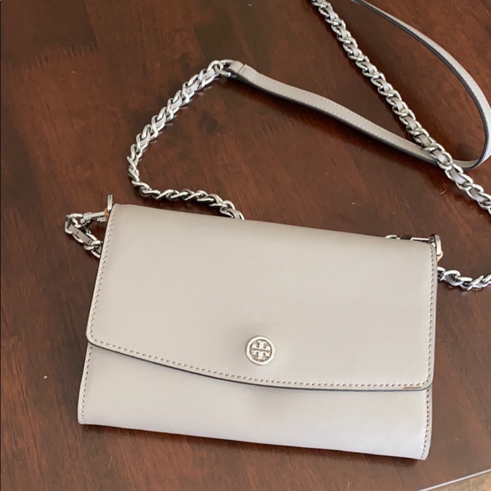 Tory Burch Robinson Chain Wallet